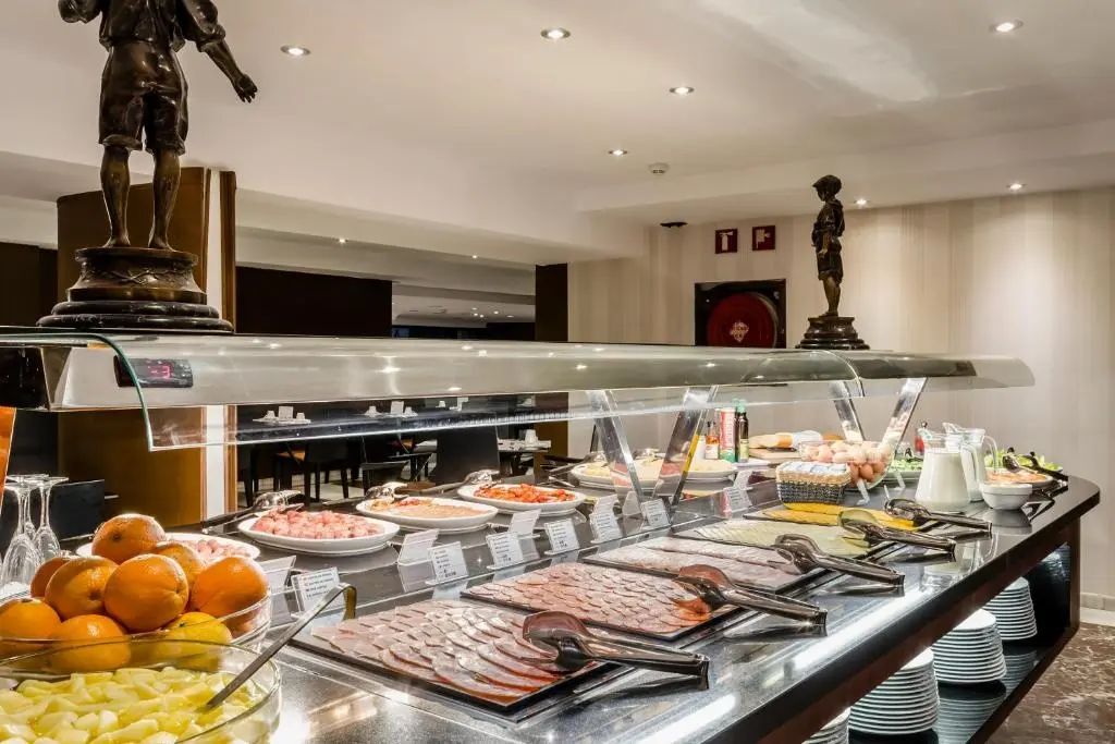 Gran Hotel Barcino gallery image 5