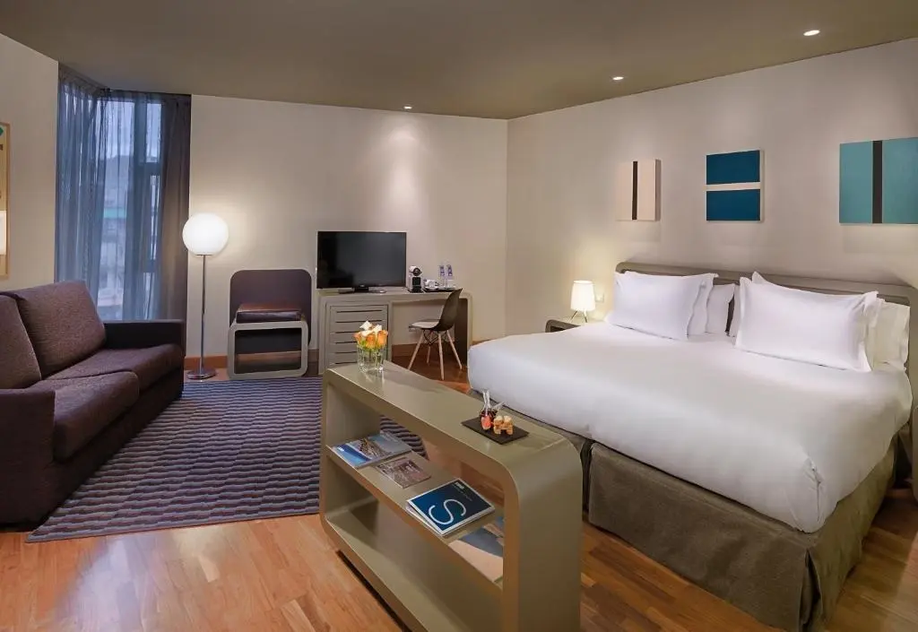H10 Casanova Hotel gallery image 3