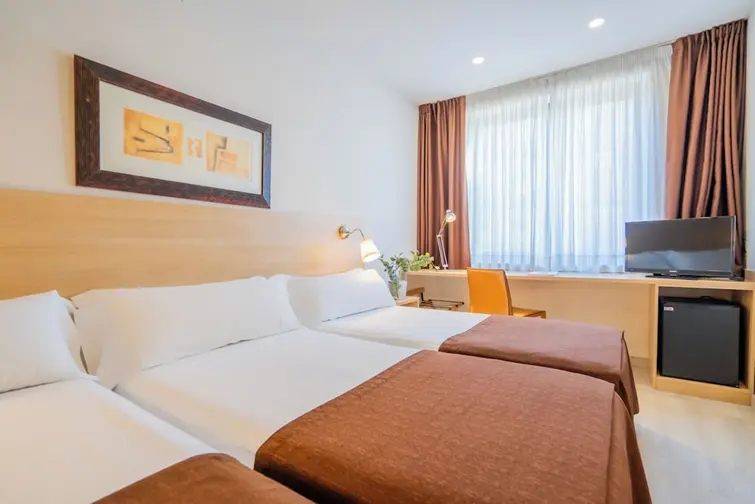 Hotel Glories gallery image 15