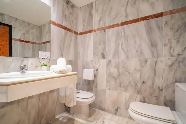 Hotel Glories gallery image 16
