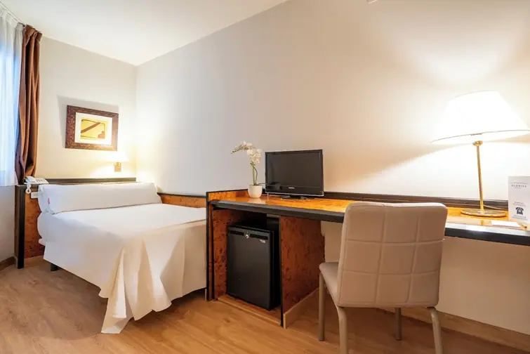Hotel Glories gallery image 18