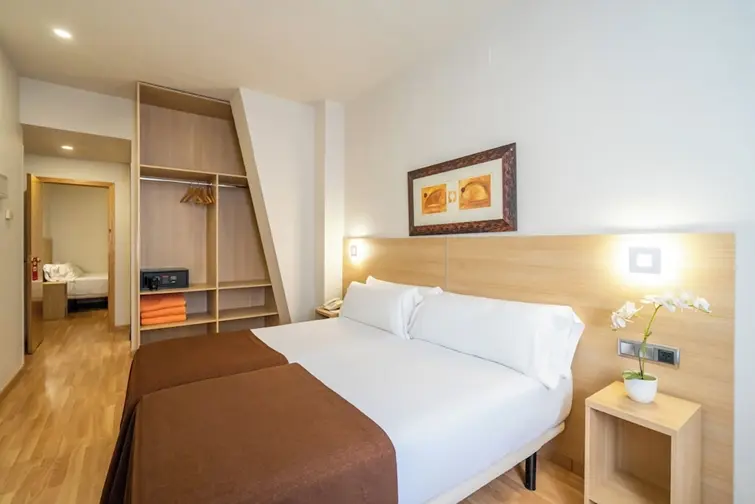 Hotel Glories gallery image 29