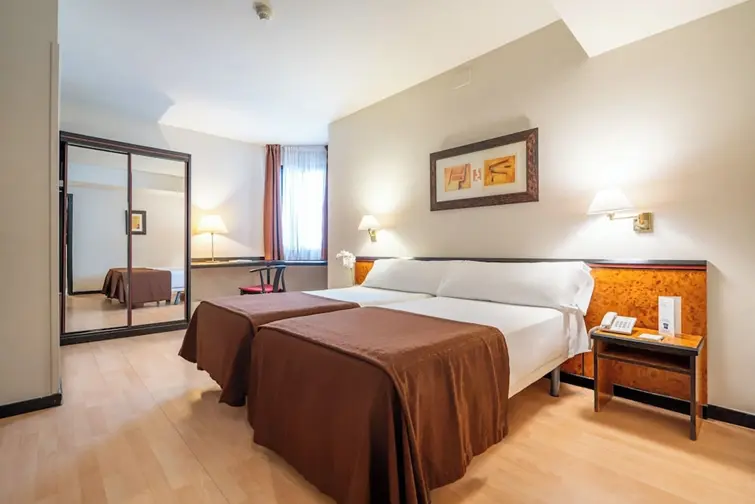 Hotel Glories gallery image 3