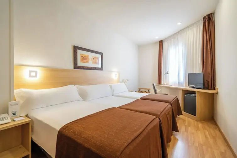 Hotel Glories gallery image 6