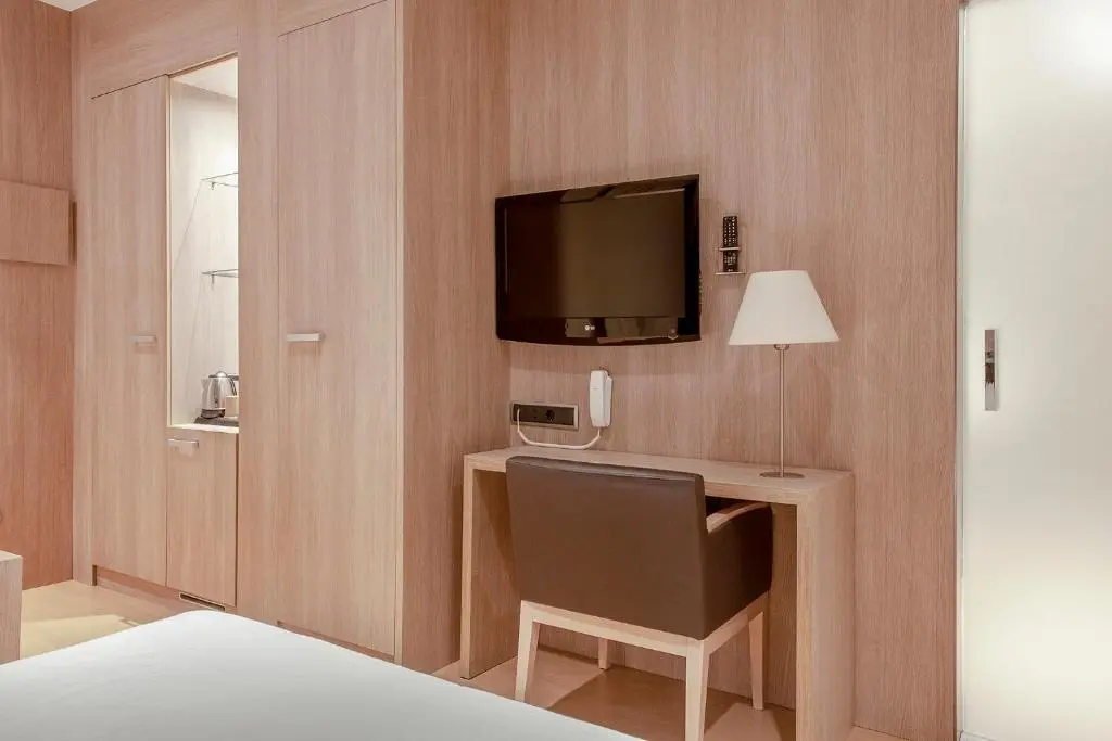 Hotel Lleo gallery image 8