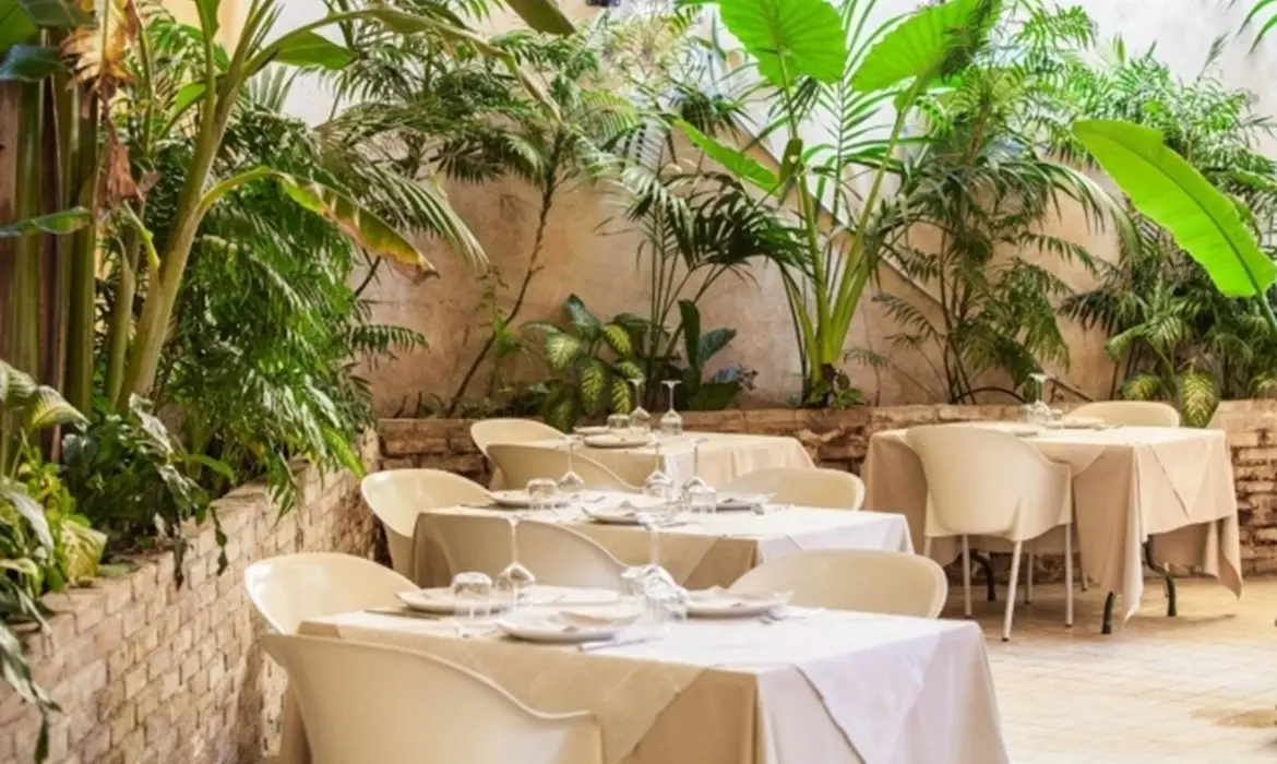 Hotel Flora