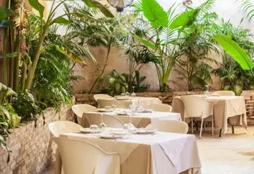 Hotel Flora