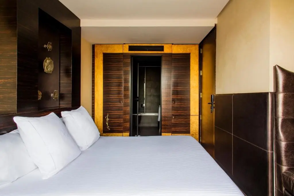 Bagues Hotel gallery image 2