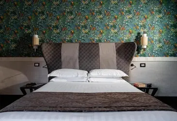 Mood Suites Tritone