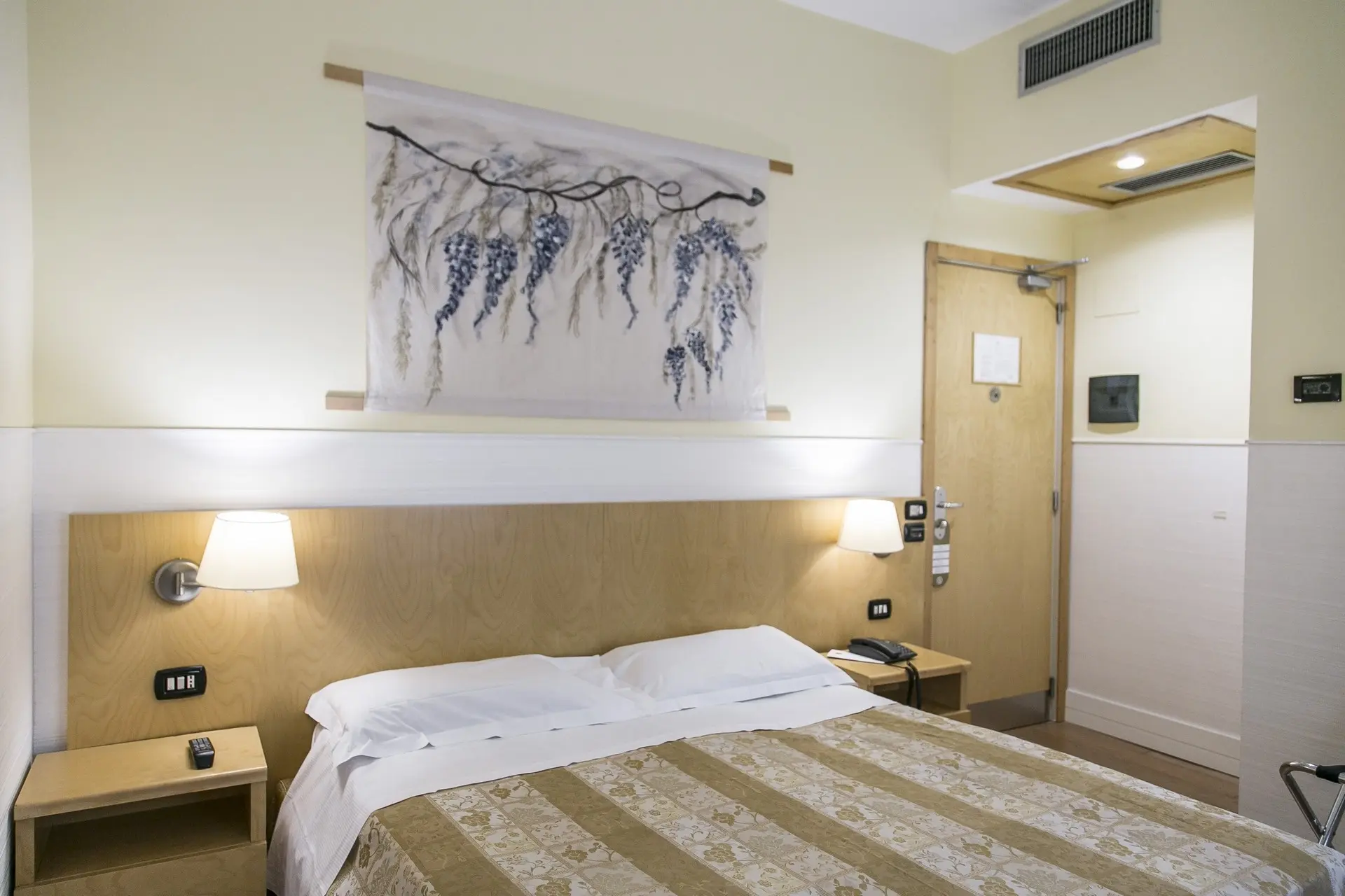 Aphrodite Hotel gallery image 7