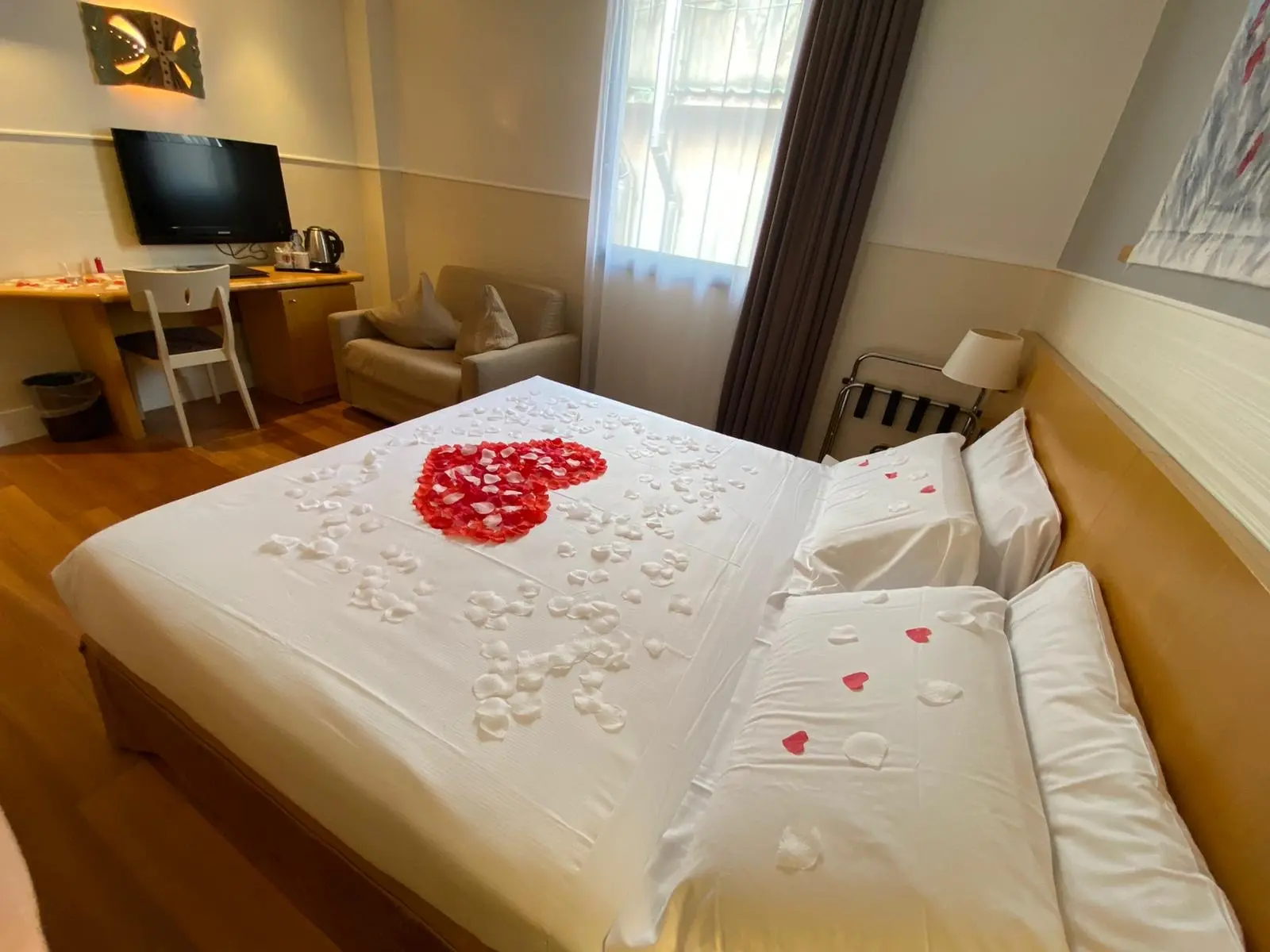 Aphrodite Hotel gallery image 8