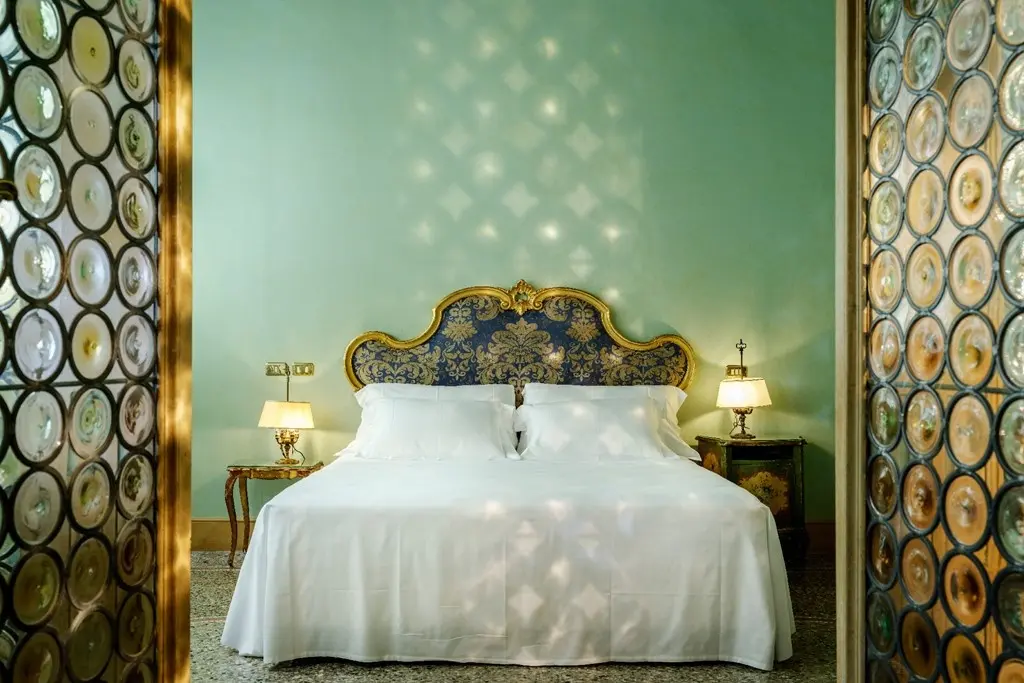 Hotel Locarno gallery image 4