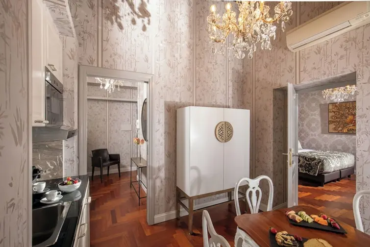 The Inn at the Spanish Steps gallery image 25