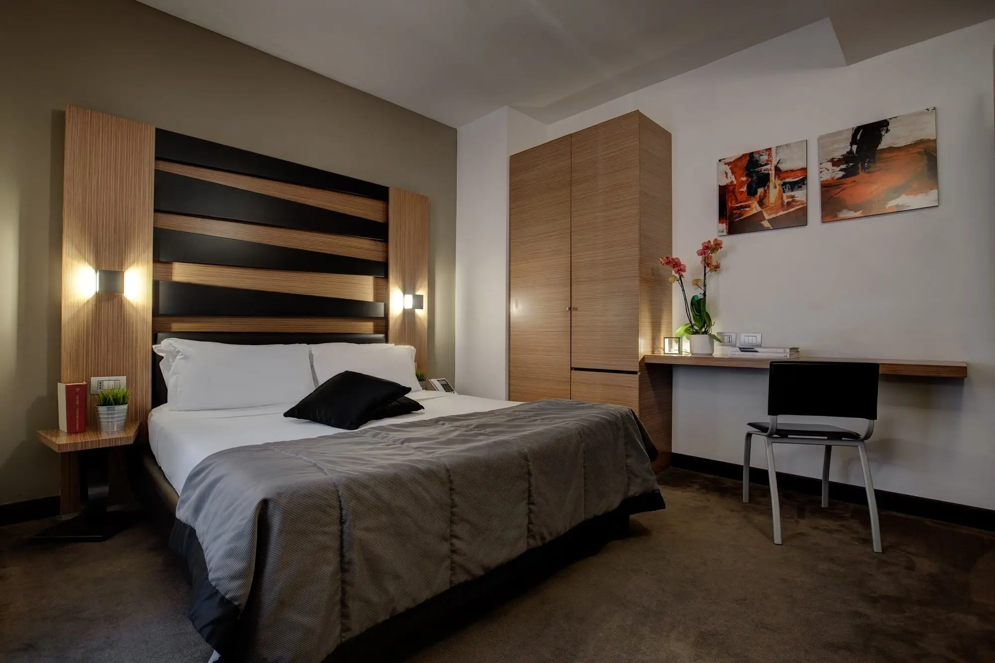 Trevi Hotel gallery image 3