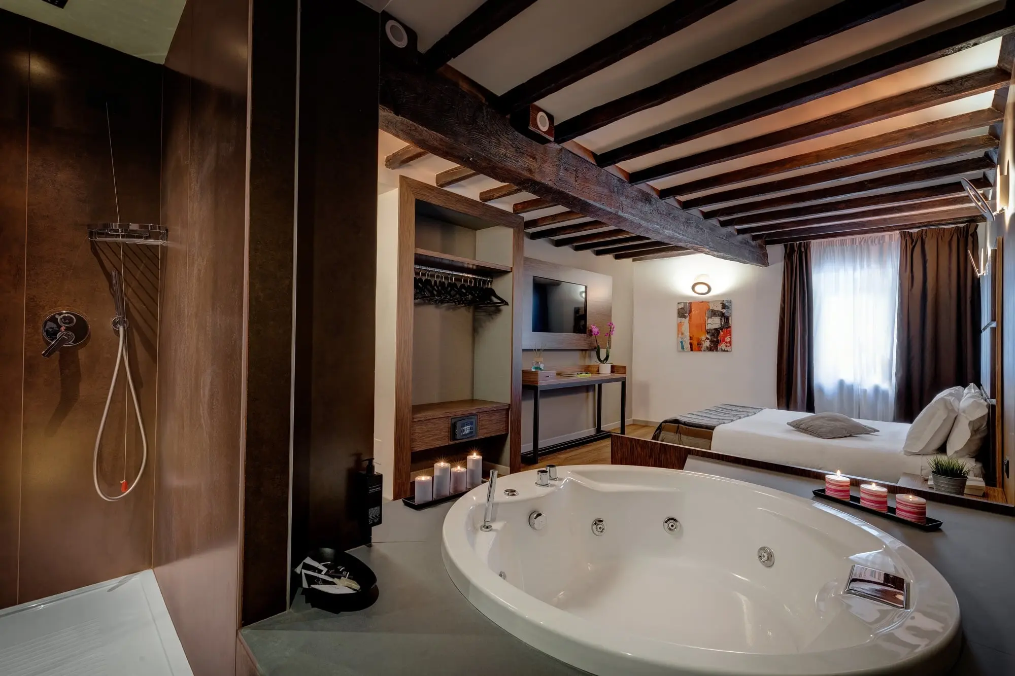 Trevi Hotel gallery image 6