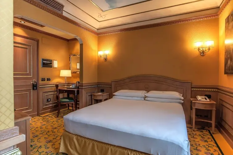 River Palace Hotel gallery image 3