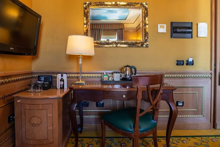 River Palace Hotel gallery image 6
