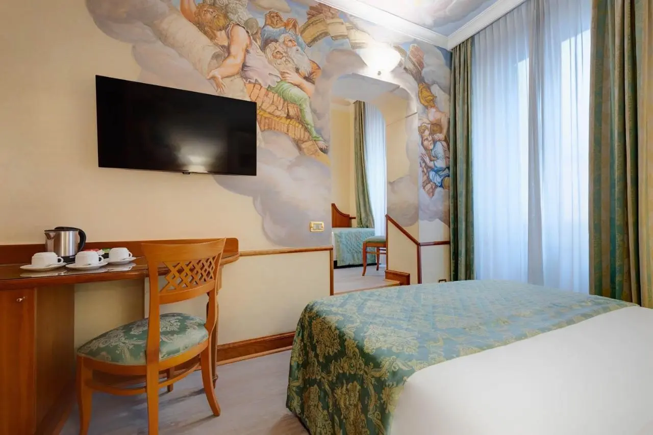 Amalfi Hotel gallery image 10