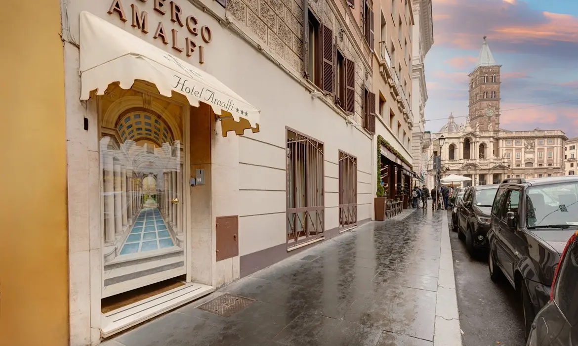 Amalfi Hotel