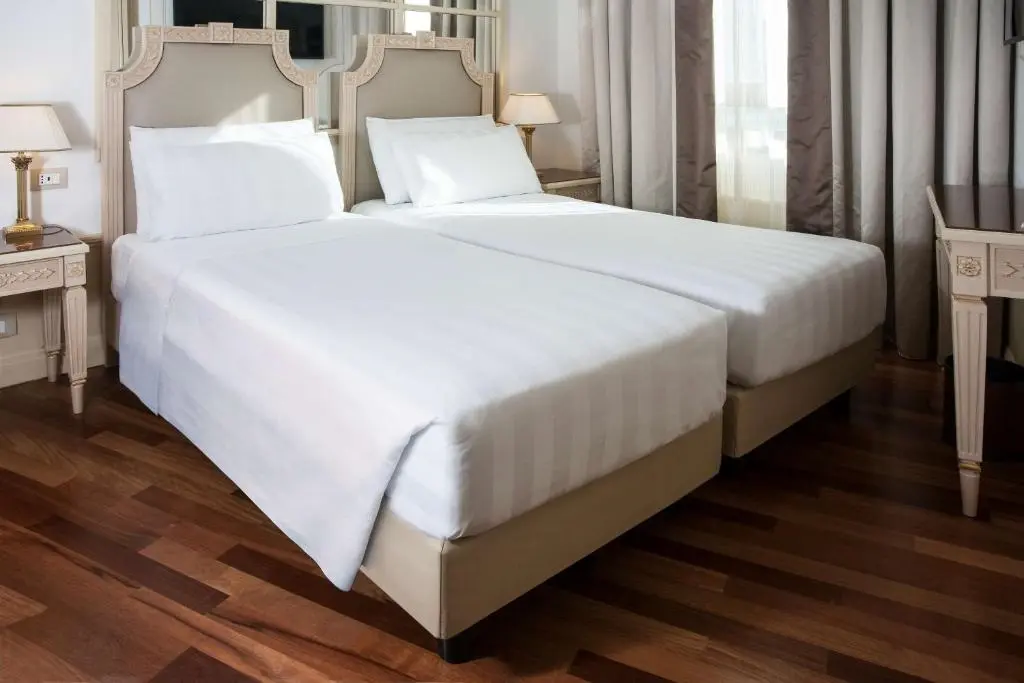 Radisson Blue Es Hotel gallery image 1