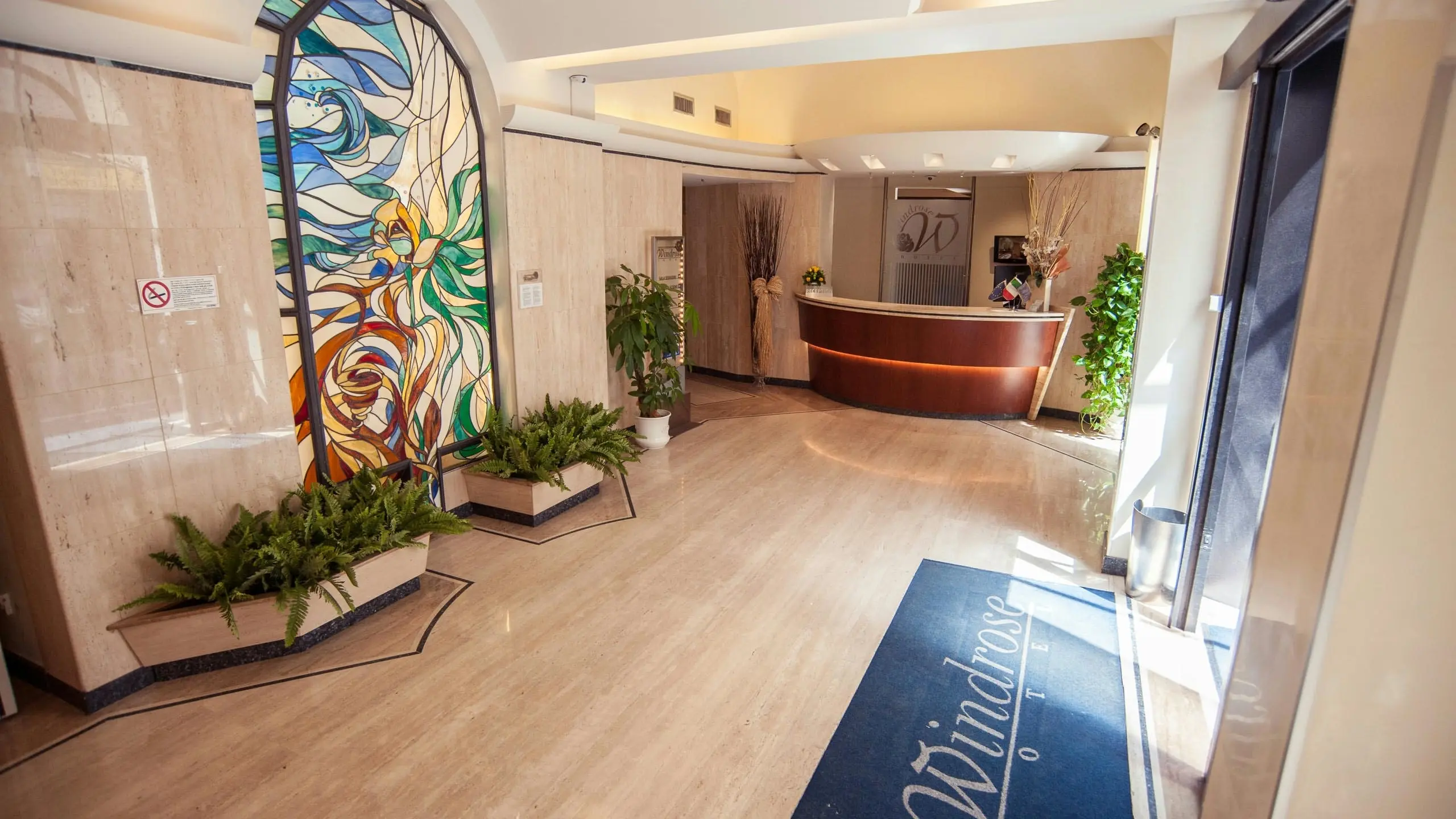 Windrose Hotel gallery image 2