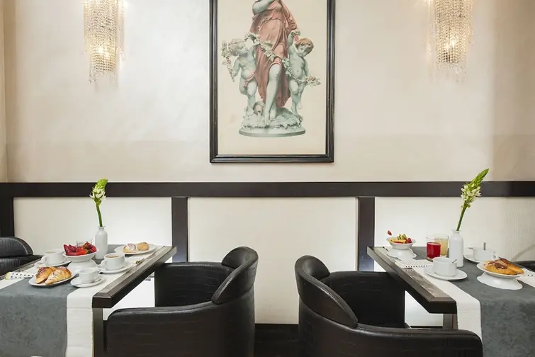 Yes Hotel gallery image 9