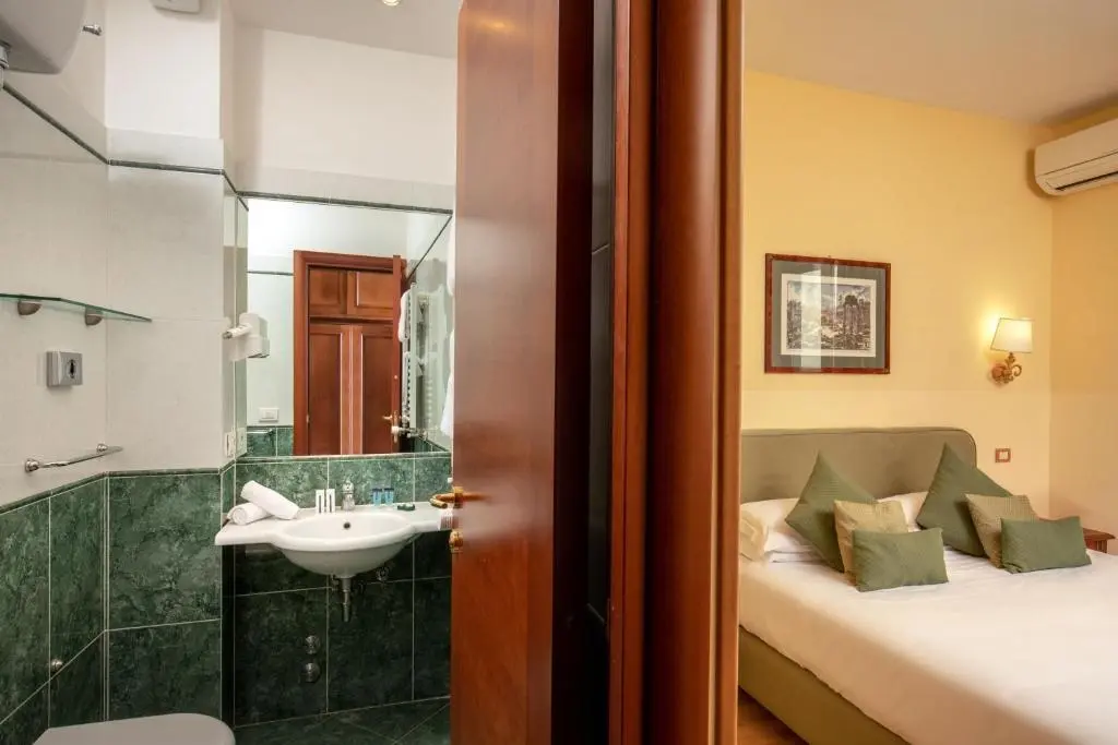 Hotel Colosseum gallery image 17