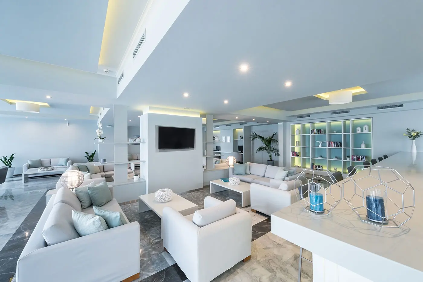 Contessa Hotel gallery image 1