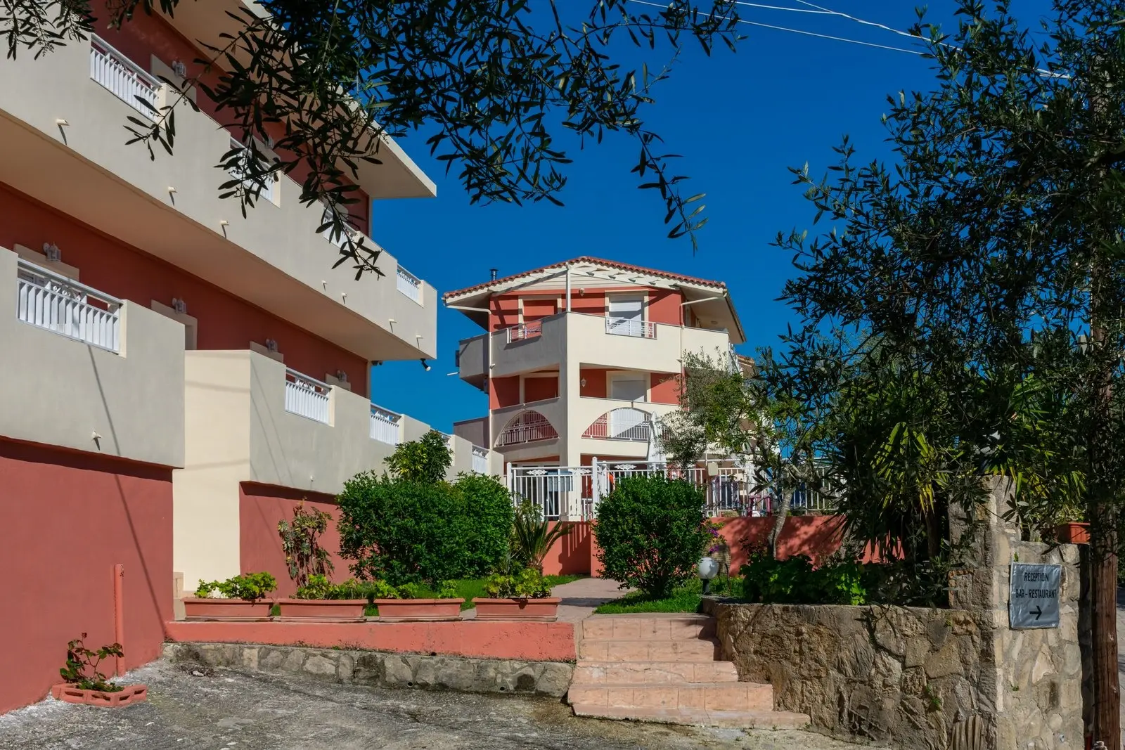 Zante Pantheon Hotel gallery image 1