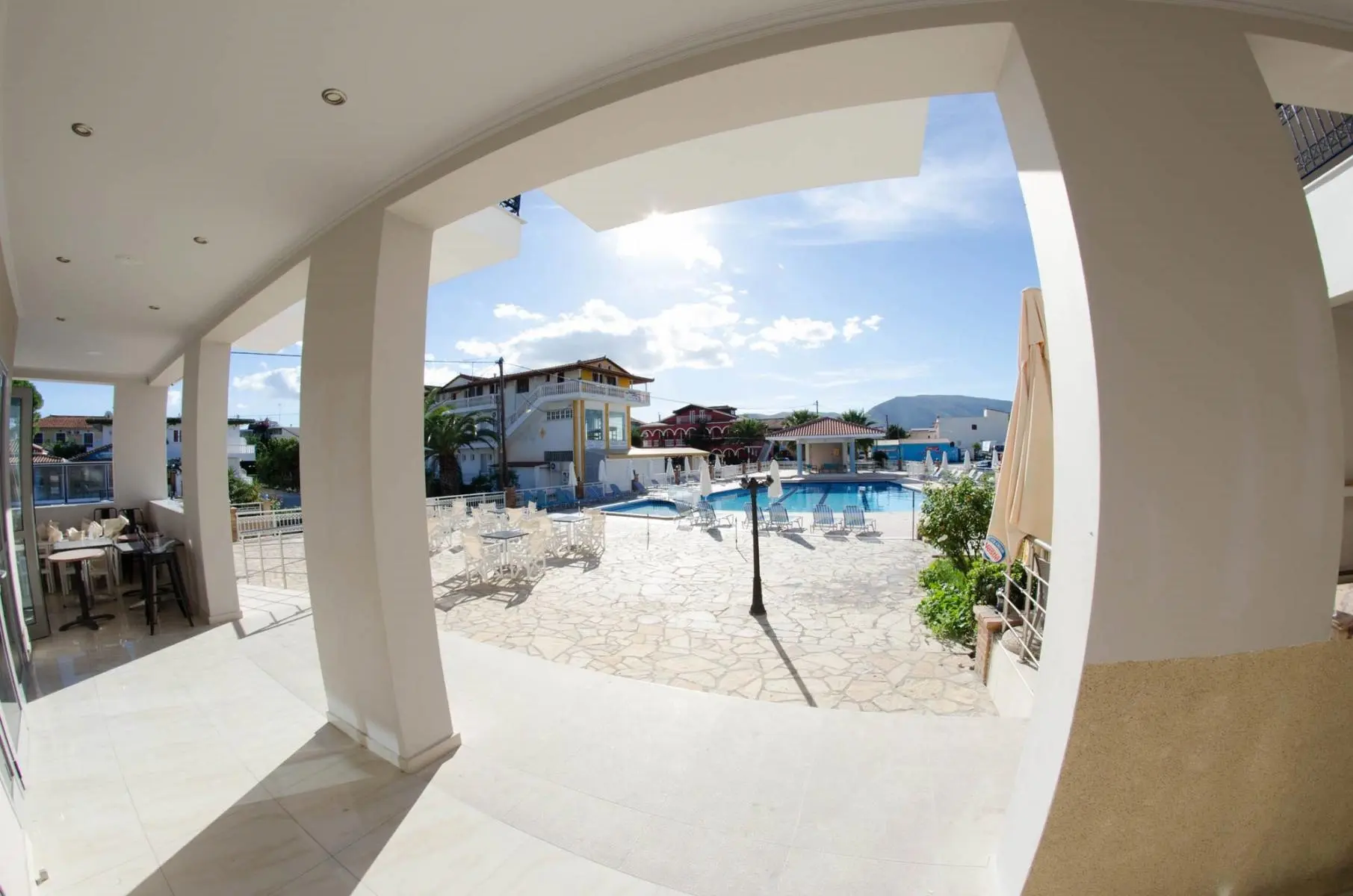 Karras Hotel gallery image 10