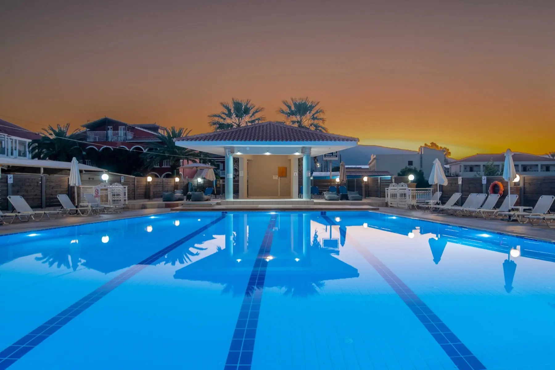 Karras Hotel gallery image 16