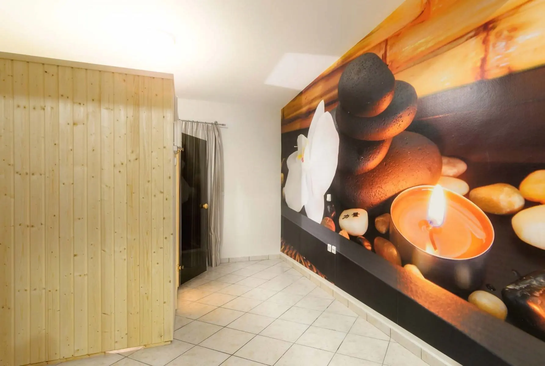 Karras Hotel gallery image 21