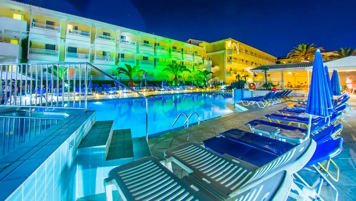 Poseidon Beach Hotel gallery image 11