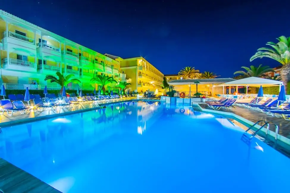 Poseidon Beach Hotel gallery image 12