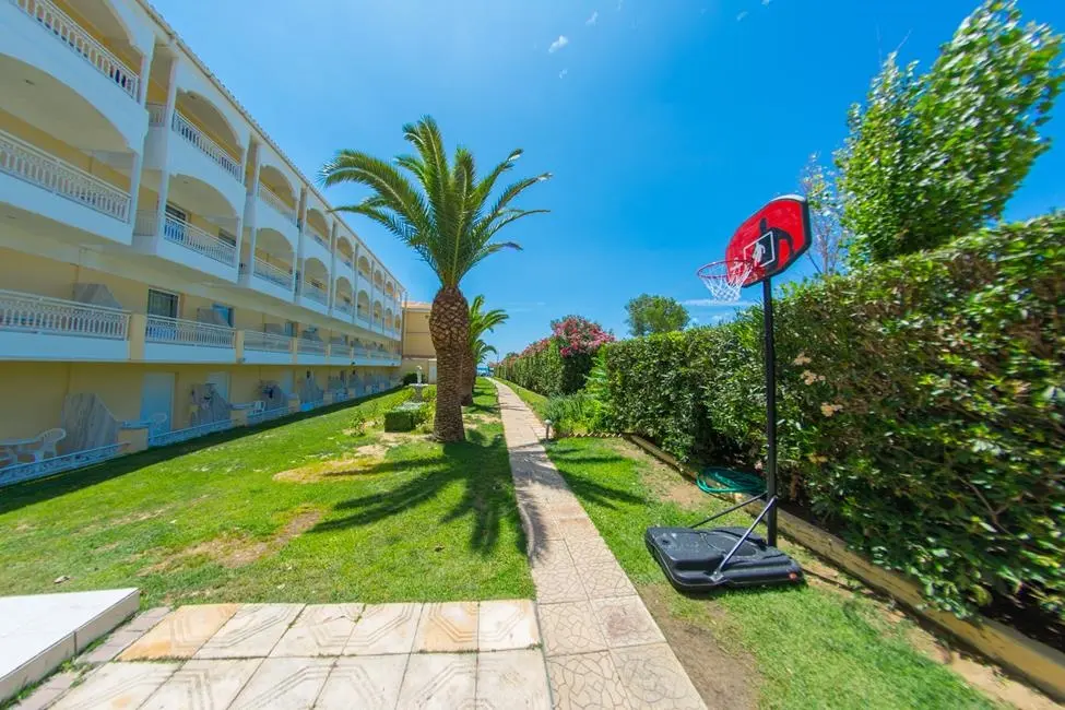 Poseidon Beach Hotel gallery image 14