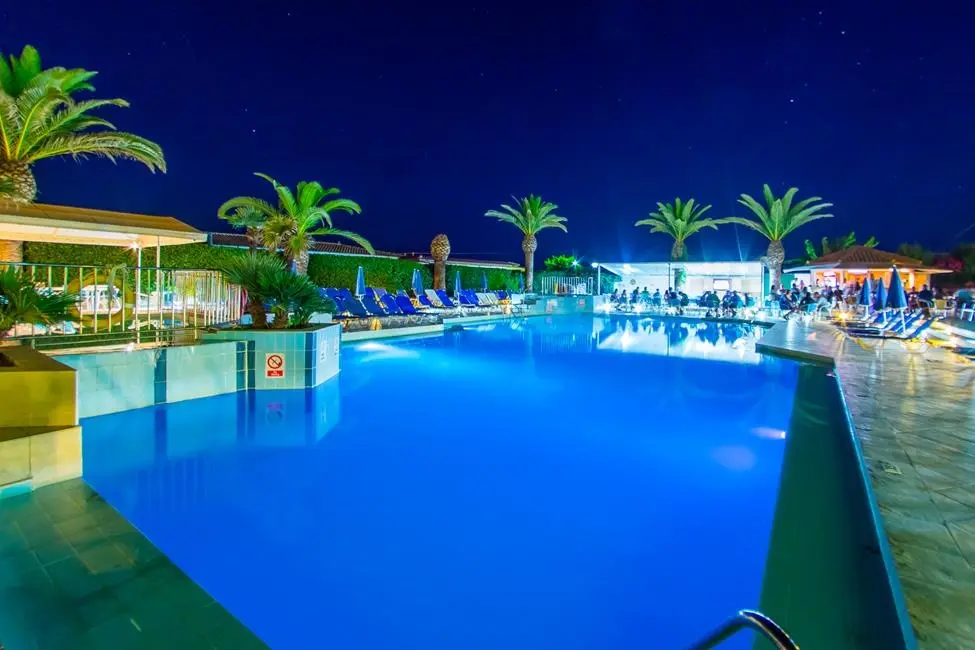 Poseidon Beach Hotel gallery image 15