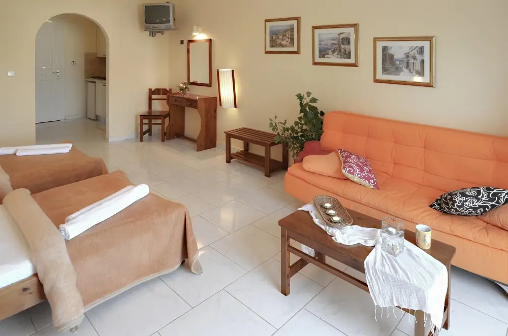 Belussi Beach gallery image 15