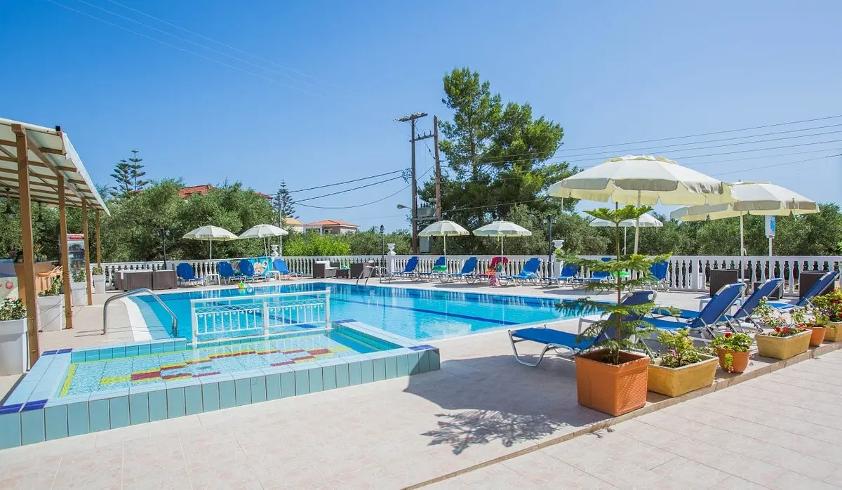 Kozanos Hotel & Suites gallery image 2