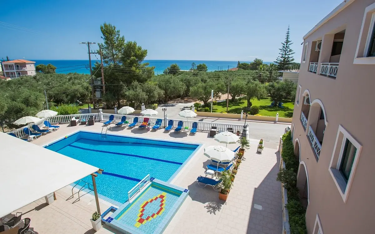 Kozanos Hotel & Suites gallery image 3