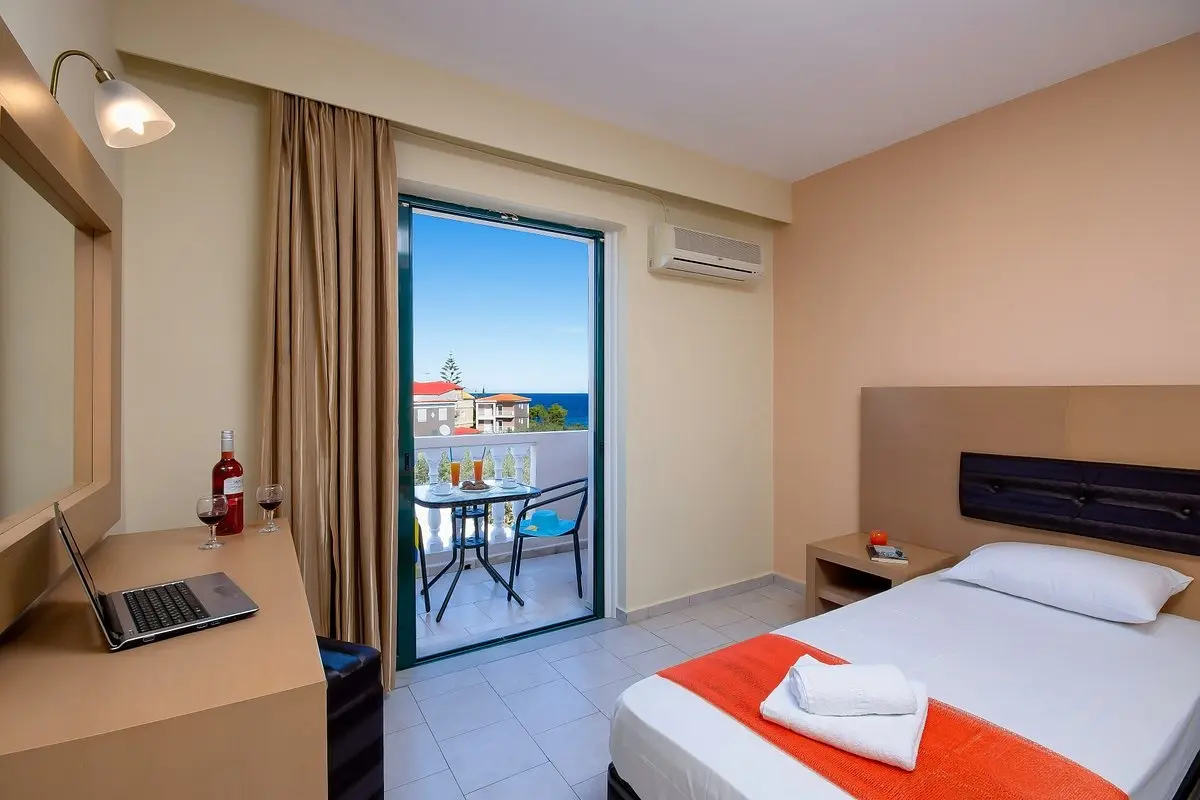 Kozanos Hotel & Suites gallery image 4