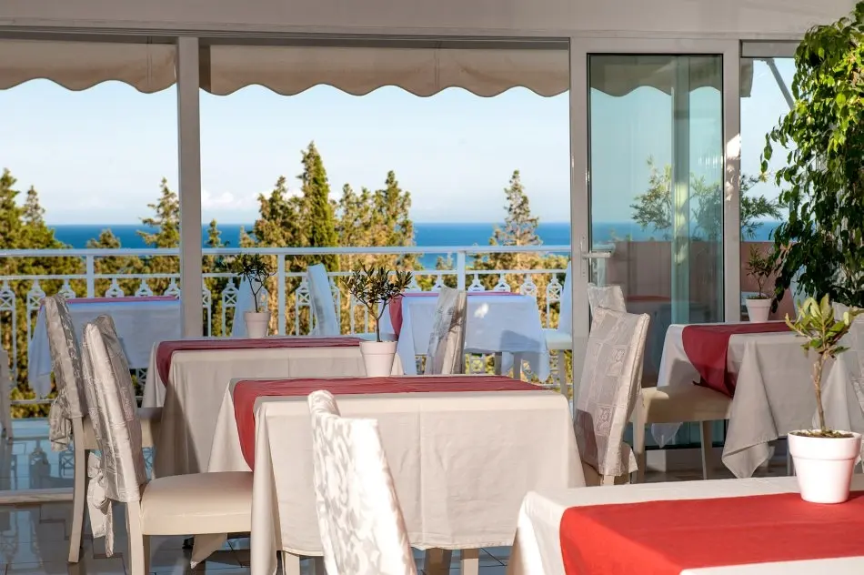 Belvedere Luxury Suites gallery image 10