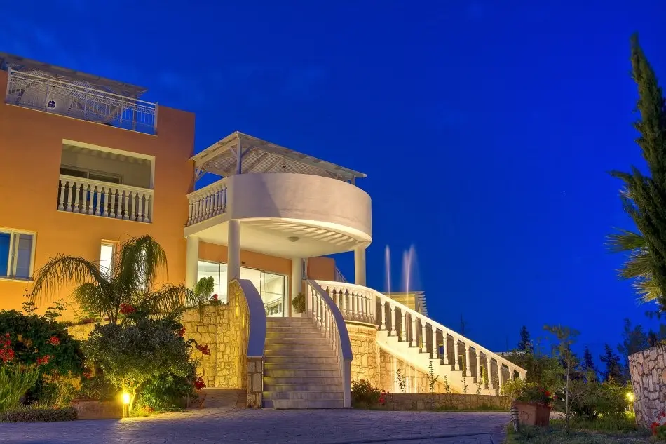 Belvedere Luxury Suites gallery image 19