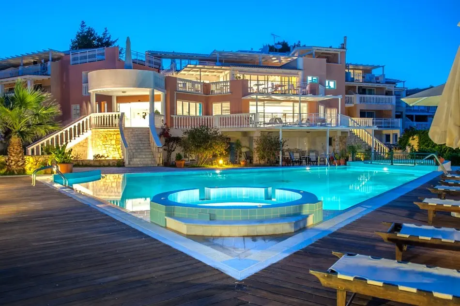 Belvedere Luxury Suites gallery image 23