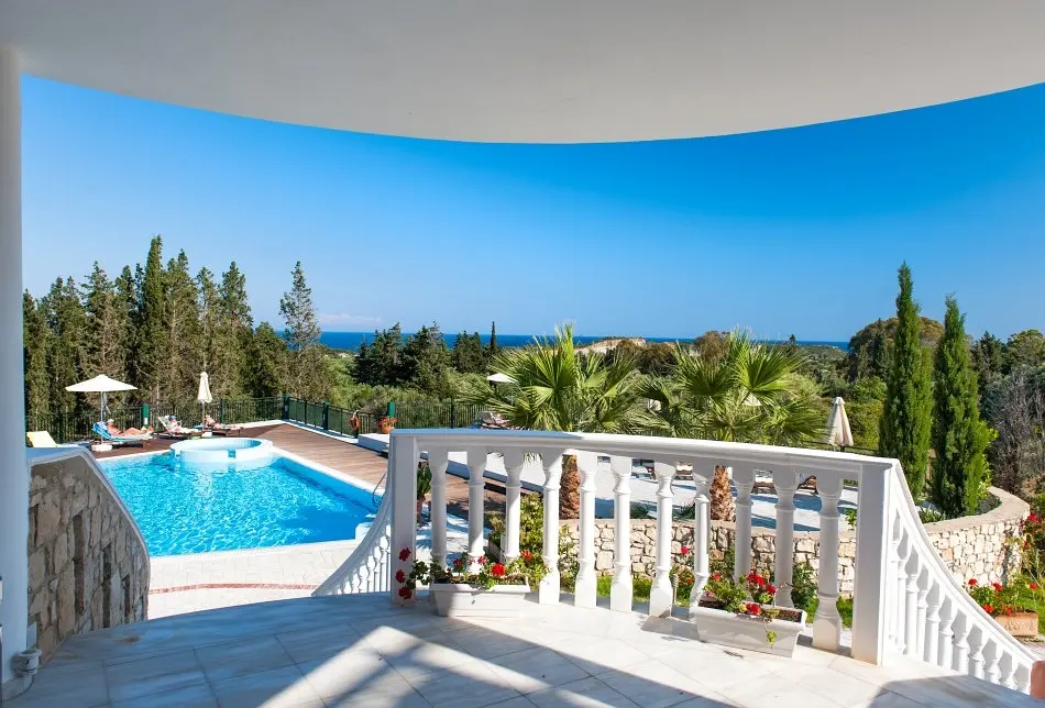 Belvedere Luxury Suites gallery image 8