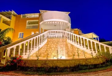 Belvedere Luxury Suites