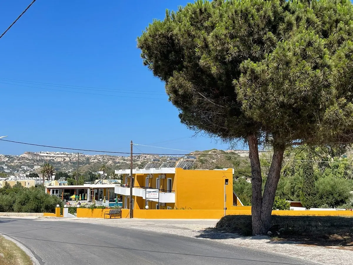 Manolis Studios gallery image 1