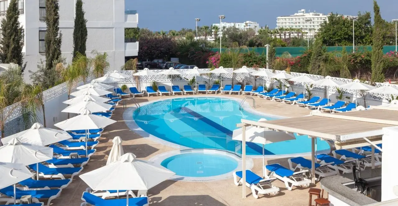 Gaia Sun N Blue Hotel gallery image 1