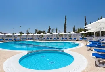 Gaia Sun N Blue Hotel