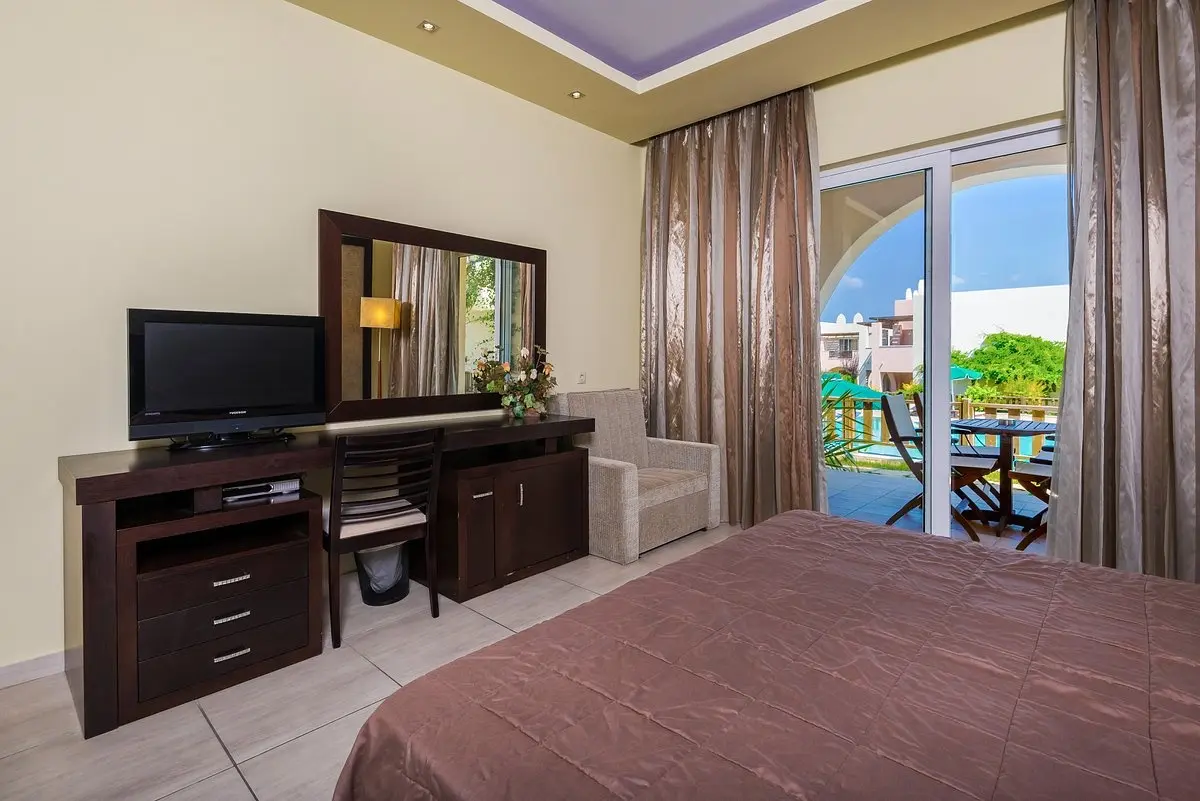 Gaia Palace Hotel gallery image 5