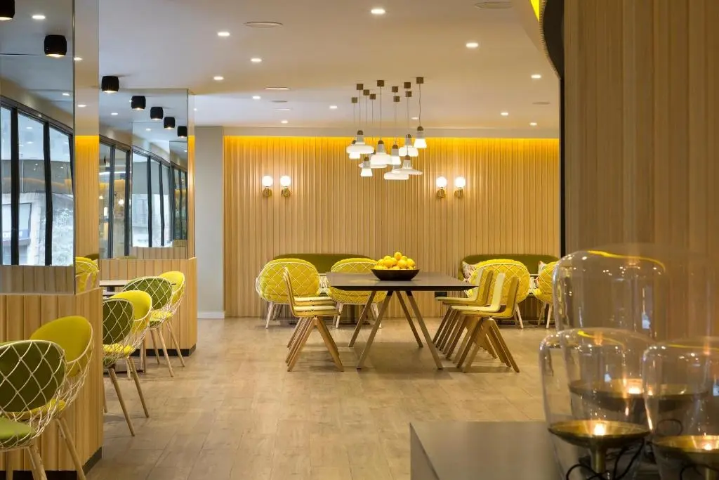 Citadines Barcelona Ramblas gallery image 6